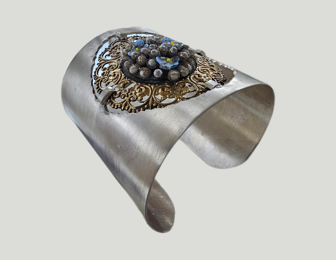 Victoriana garnish_Blue_1