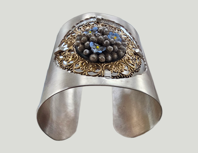 Victoriana garnish_Blue_2