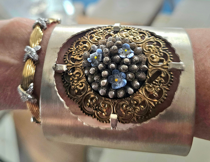 Victoriana garnish_Blue_5
